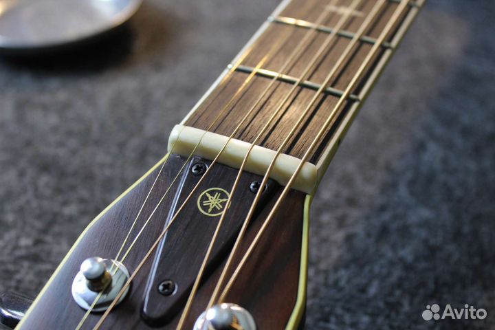 Yamaha FG-351B гитара, Япония