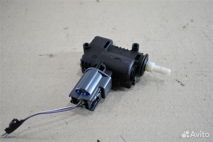 Замок лючка бензобака Ford Mondeo 4 поколение qxba