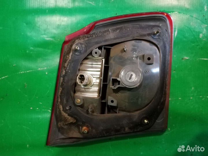 Стоп сигнал фонарь задний правый Mazda 626 GF 1999