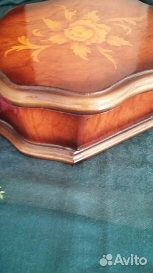 Деревянная шкатулка, с музыкой