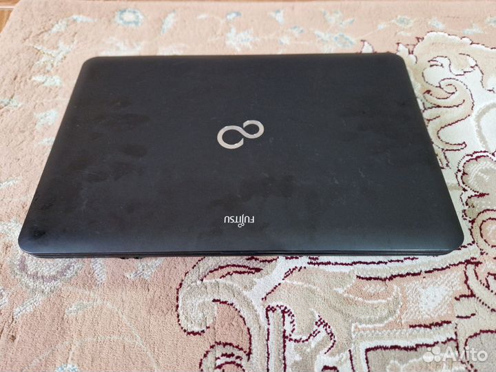 Ноутбук Fujitsu