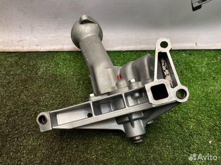 Масляный насос Mercedes-Benz M104 OM603