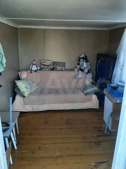 Дом 15 м² на участке 6 сот.