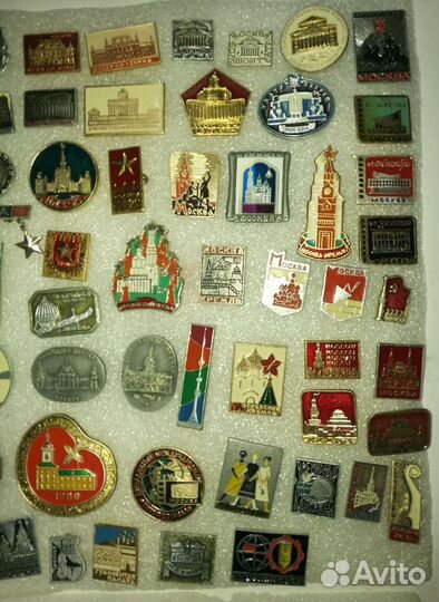 Значки по теме Москва, 140 шт