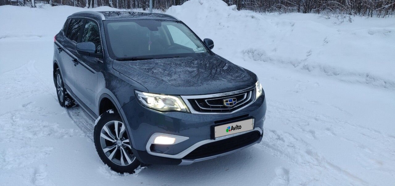 Geely Atlas: фото владельца