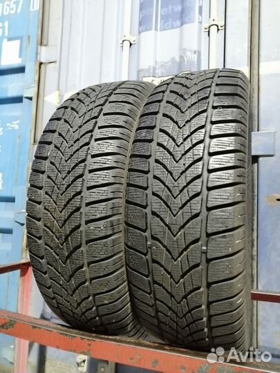 Dunlop SP Winter Sport 4D 215/65 R16