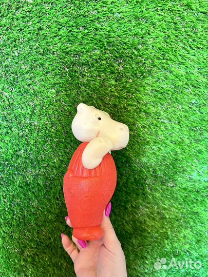 Игрушка бегемот