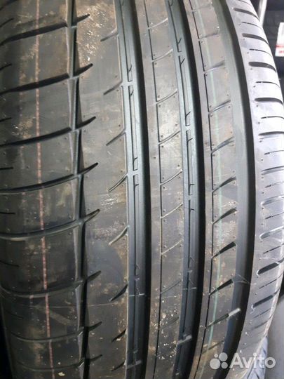 Triangle Sports TH201 245/35 R19 95Y