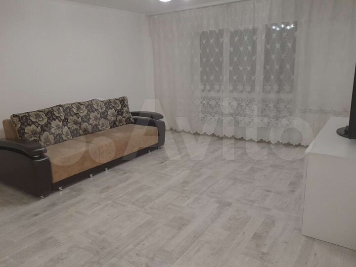 1-к. квартира, 41 м², 8/10 эт.