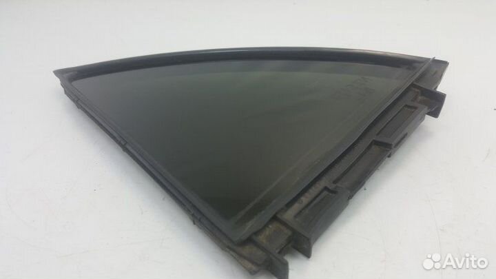 Форточка двери задняя левая Toyota Corolla NZE150