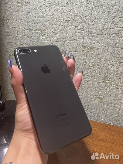 iPhone 8 Plus, 64 ГБ