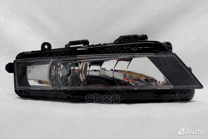 Фара противотуманная левая Skoda Octavia 3 A7
