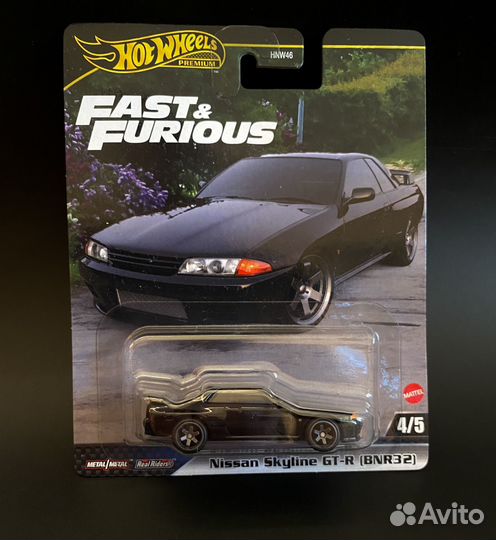 Hot wheels premium Nissan Skyline GTR33