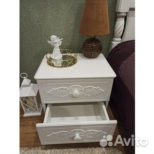 Тумба прикроватная