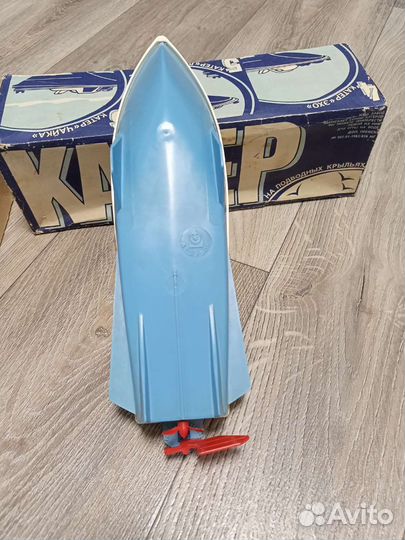 Детская игрушка катер Чайка