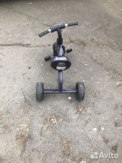 Детский трехколесный велосипед