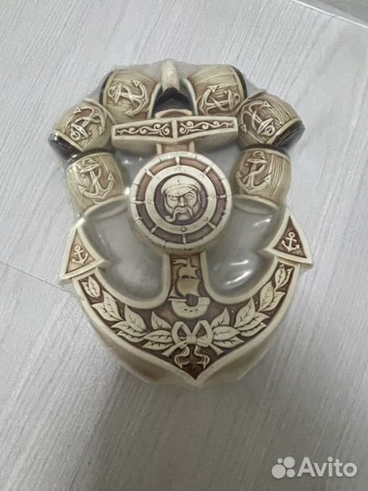 Коллекционный набор: графин и рюмки