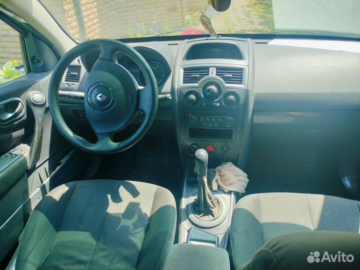 Renault Megane 1.4 МТ, 2003, битый, 130 000 км