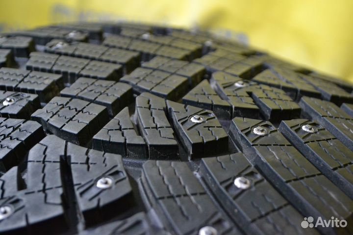 Continental IceContact 2 295/40 R21