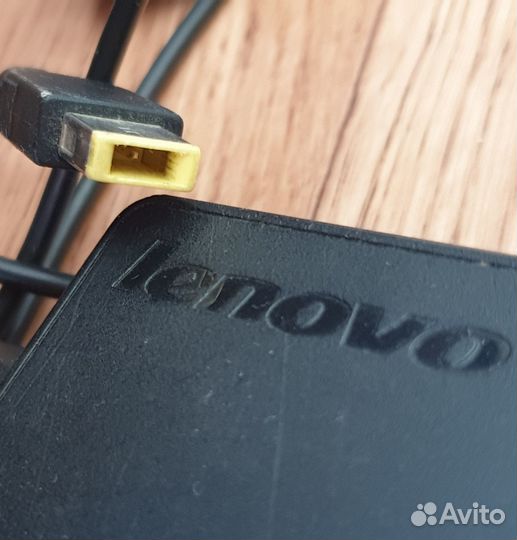 Зарядка от Lenovo прямоугольный штекер