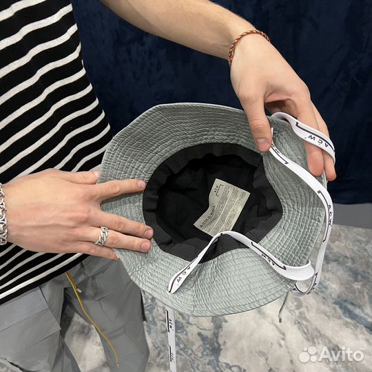 Панама A cold wall