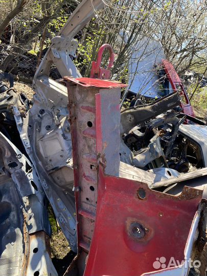 Форд Транзит 00-05 правый лонжерон