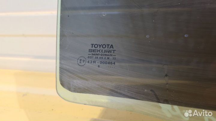 Стекло двери заднее правое Toyota Corolla E120