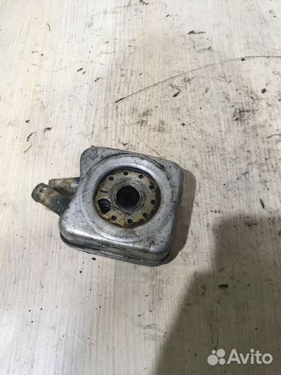 Масляный радиатор Фольксваген Гольф 4