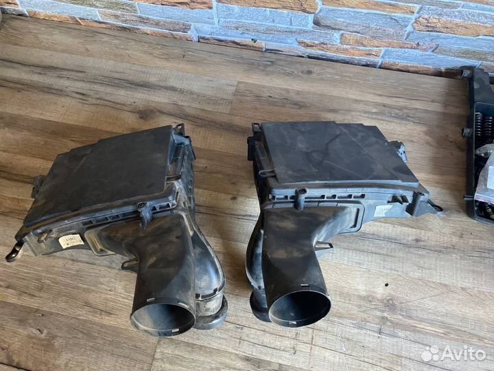 Корпус воздушного фильтра Mercedes W221 S65 AMG