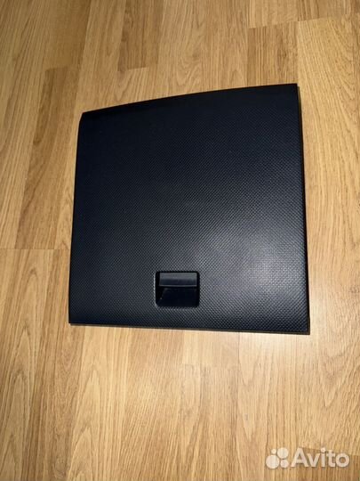 Бардачок в панель Mazda Demio 2002-2004