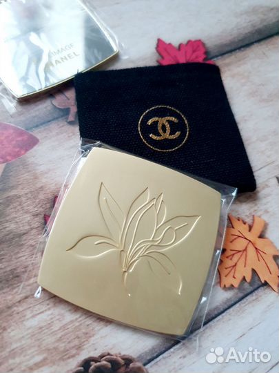 Зеркало Chanel