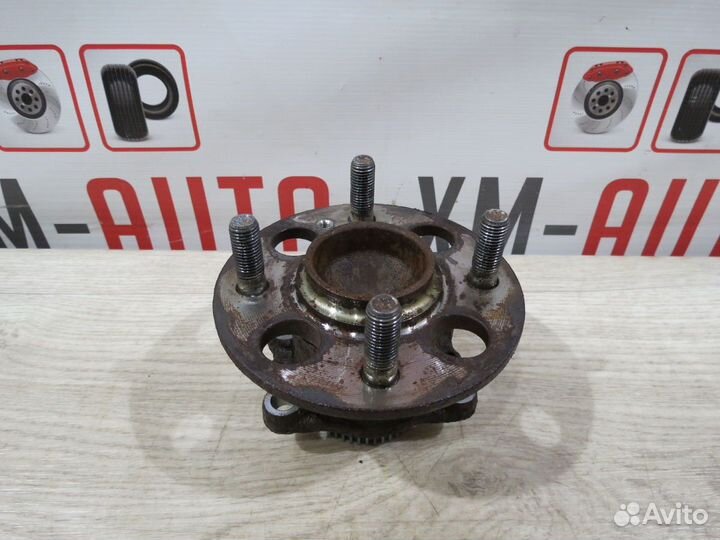 Ступица задняя левая Hyundai Solaris