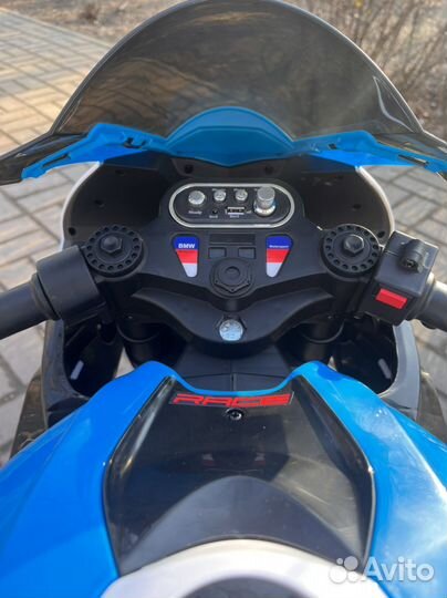 Детский мотоцикл BMW HP4 Race