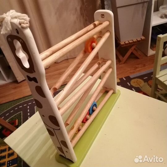 Деревянный жираф каталка