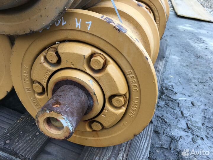 Каток опорный однобортный PR754/D8R/PR752 berco