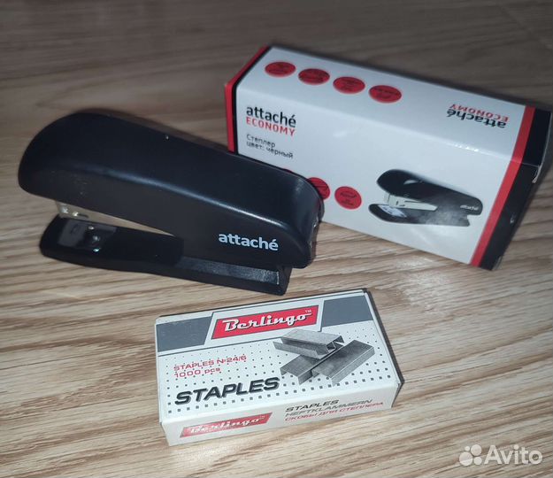 Настольная подставка для канцелярии и степлер