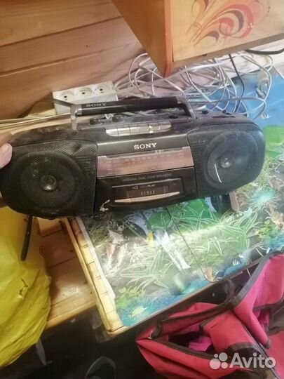 Кассетный магнитофон