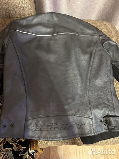 Мотокуртка shift