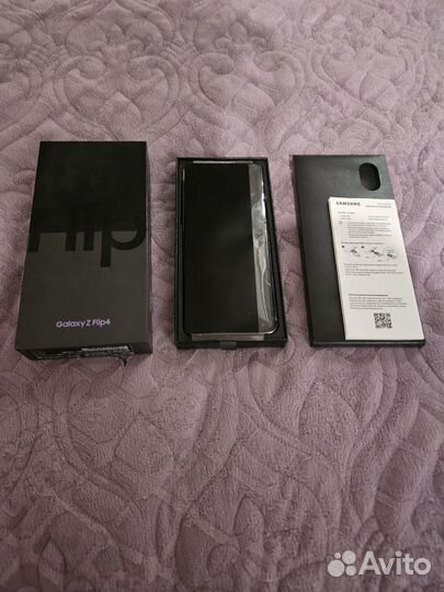 Samsung Galaxy Z Flip4, 8/512 ГБ