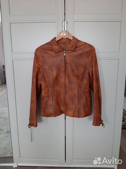 Куртка кожаная женская 48 50