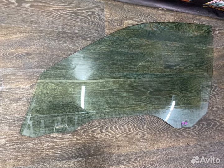 Стекло двери переднее левое Bmw E39 седан M52B25TU