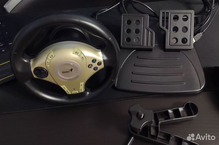 Руль Genius TwinWheel F1 (180 градусов)