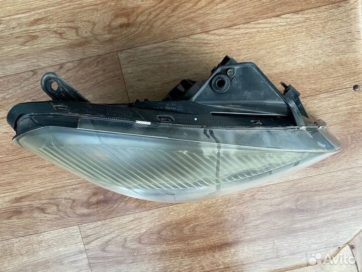 Фара правая на Kia Rio 2