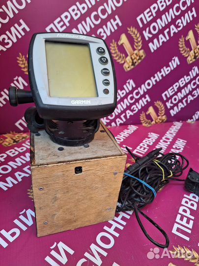 Эхолот Garmin Fishfinder 90