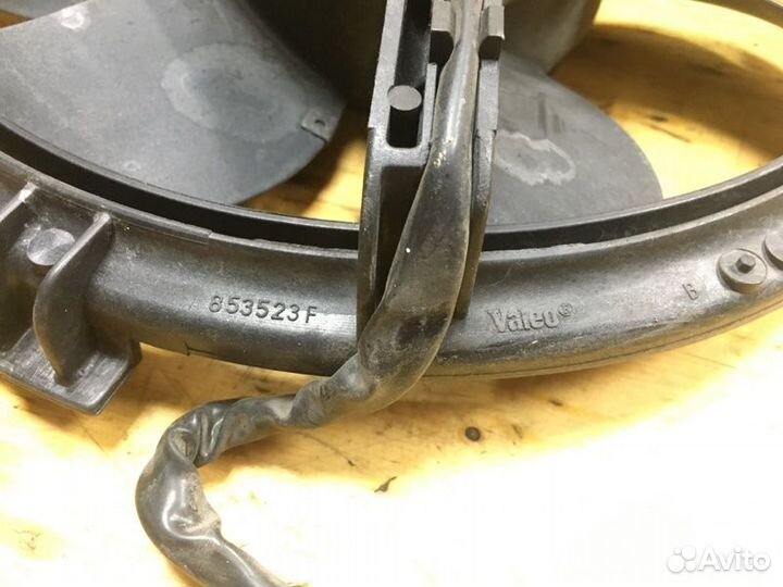 Диффузор радиатора Volkswagen Passat 3B3 AZX 2003