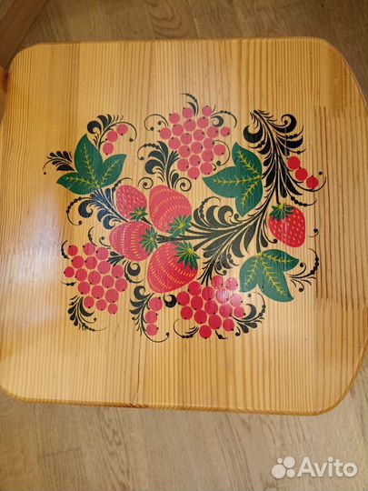 Стул детский с хохломской росписью