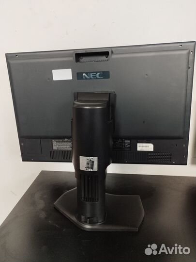 Монитор NEC P241W-BK