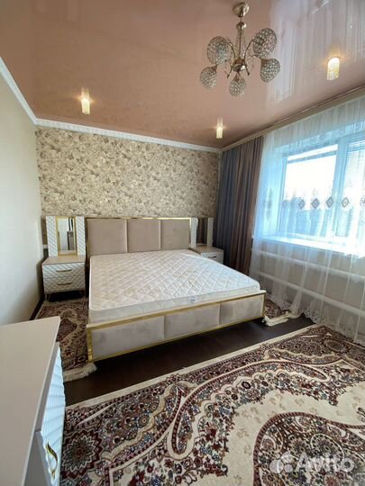 Спальный гарнитур/Лара