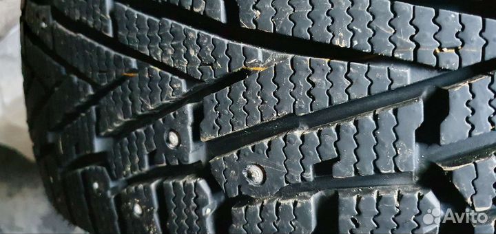 Roadstone Winguard WinSpike 225/60 R18 104T