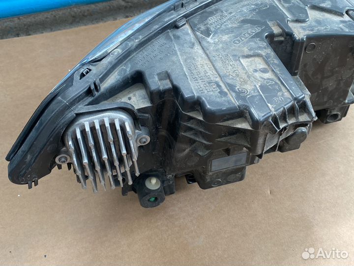 Фара левая Volvo xc90